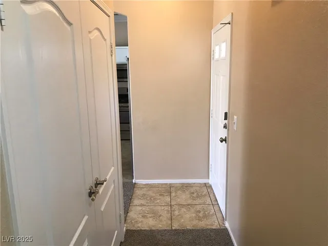 $1,200 | 1900 North Torrey Pines Drive, Unit 212, Las Vegas, NV 89108