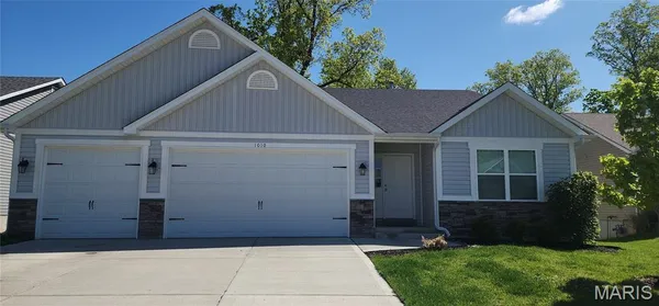 $499,900 | 1010 Timber Bluff Drive, Wentzville, MO 63385
