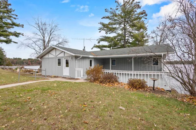 $575,000 | N2646 Rustic Circle, Clintonville, WI 54929