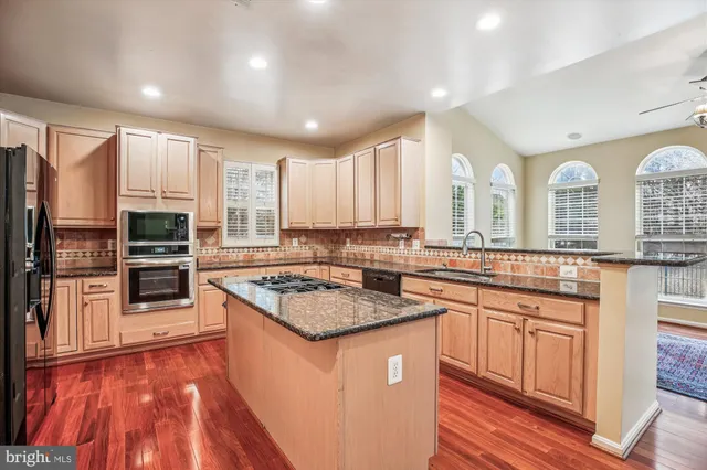 $850,000 | 14212 Schaeffer Road, Germantown, MD 20874