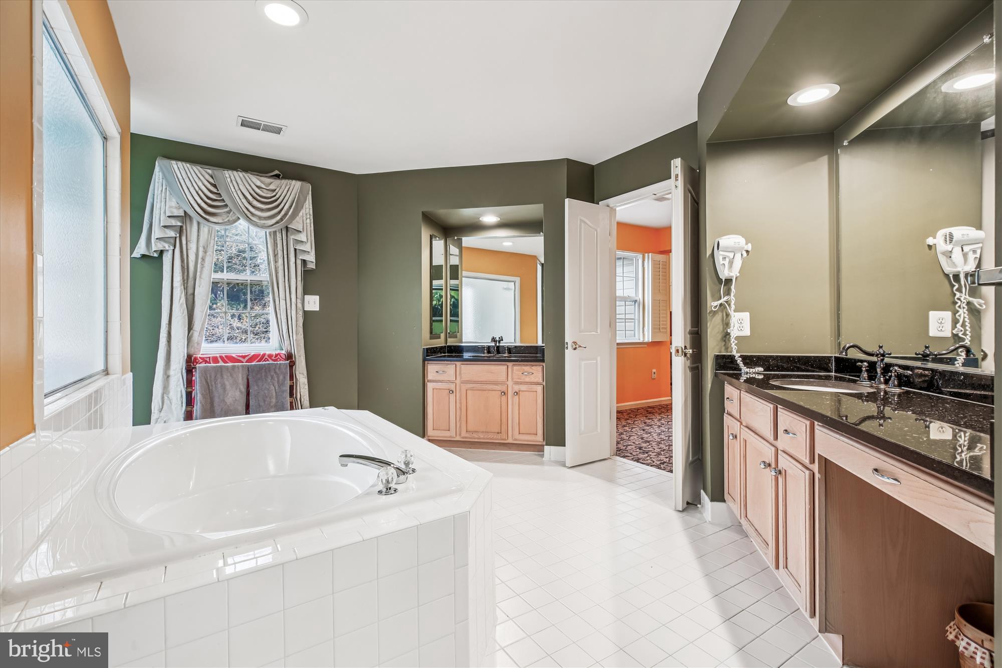 14212 Schaeffer Road Germantown, MD 20874 - Photo 29 of 51