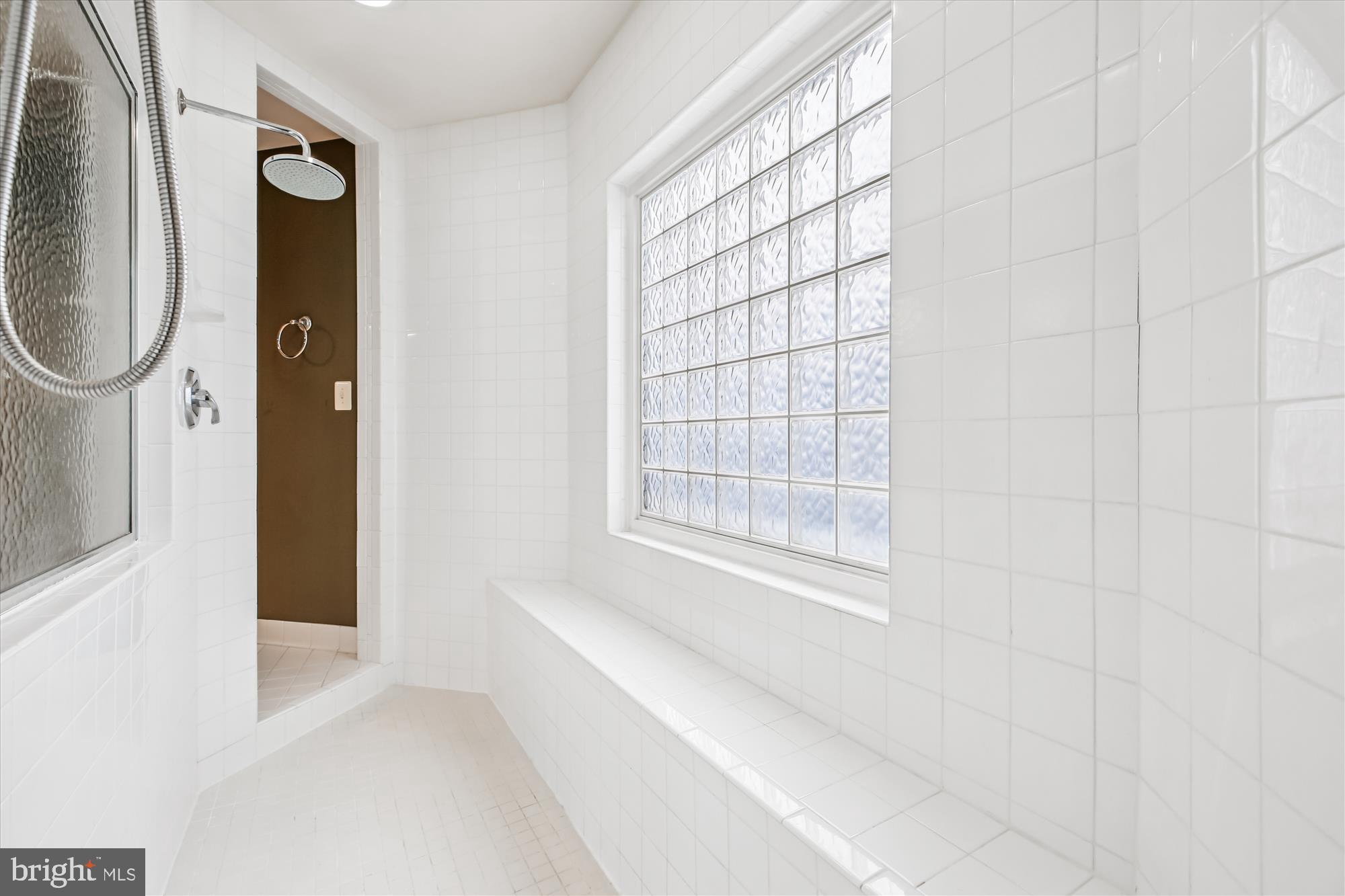 14212 Schaeffer Road Germantown, MD 20874 - Photo 30 of 51 Primary Bedroom Shower