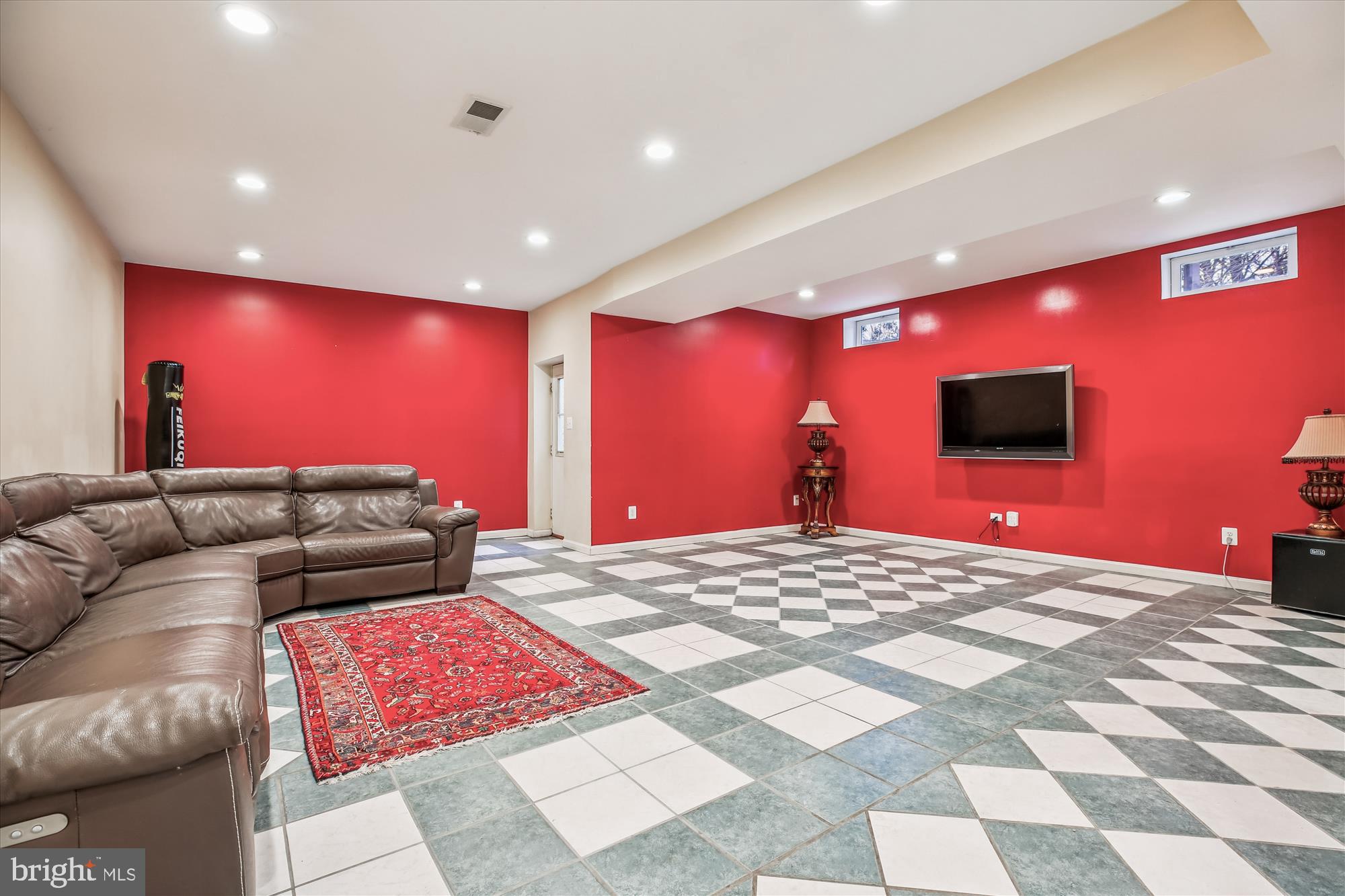14212 Schaeffer Road Germantown, MD 20874 - Photo 41 of 51 Recreation room with walk up Stairs