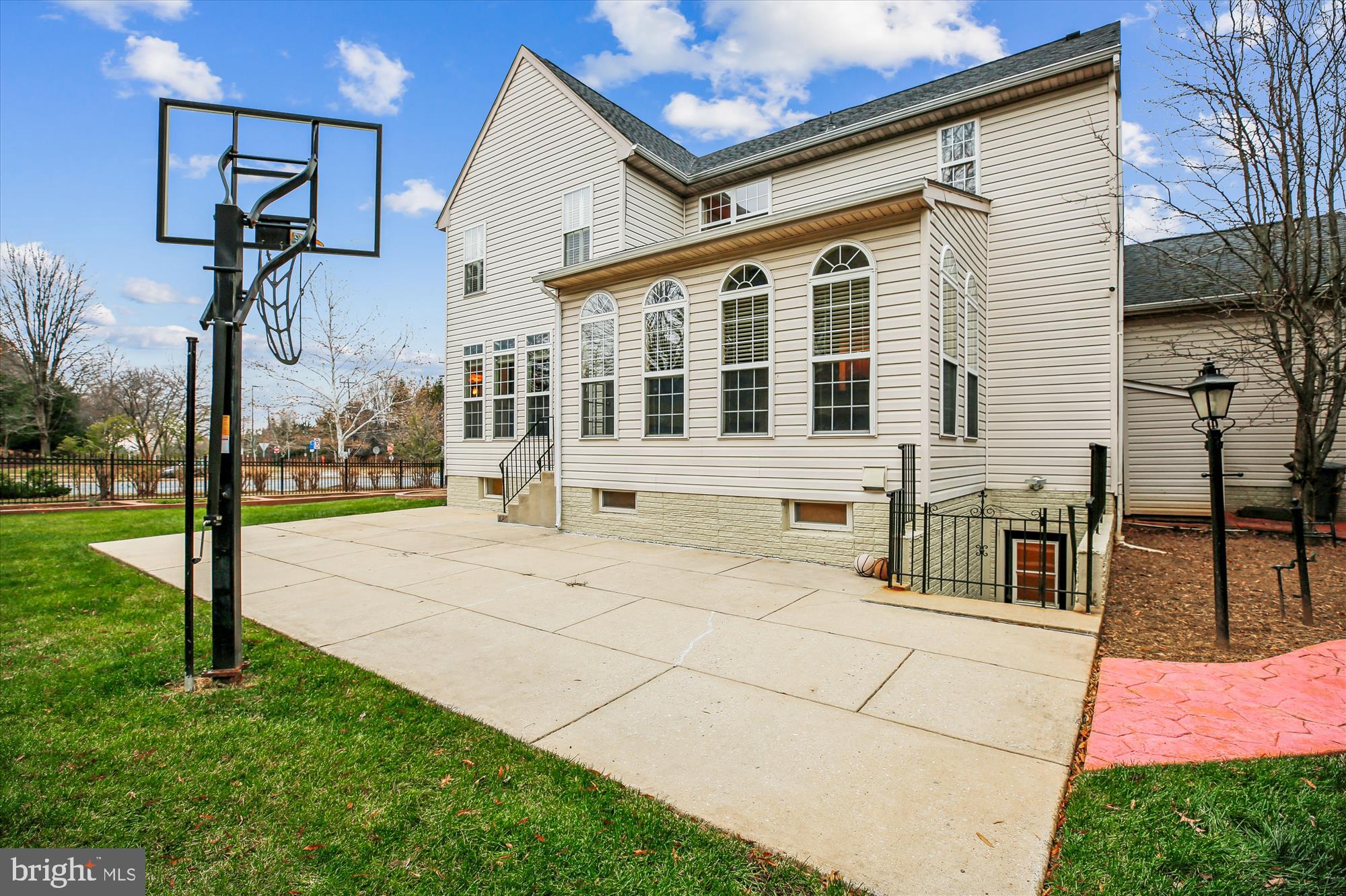 14212 Schaeffer Road Germantown, MD 20874 - Photo 48 of 51