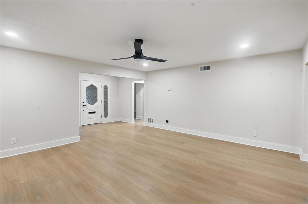 7716 La Risa Drive Dallas, TX 75248 - Photo 4 of 34 a view of an empty room