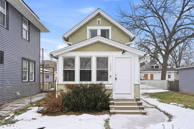 $285,000 | 1559 Almond Avenue, St. Paul, MN 55108