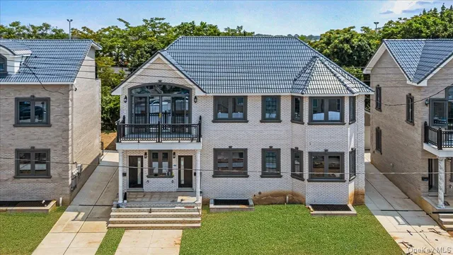 $1,675,000 | 150-17 Hawtree Street | Ozone Park