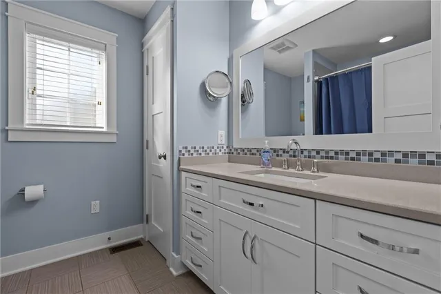 $320,000 | 5027 Thoms Run Road, Oakdale, PA 15071