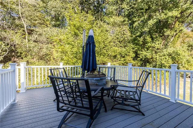 $320,000 | 5027 Thoms Run Road, Oakdale, PA 15071