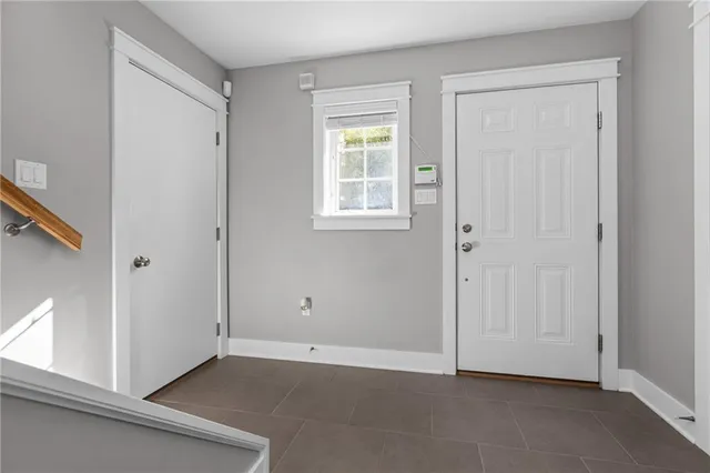 $320,000 | 5027 Thoms Run Road, Oakdale, PA 15071