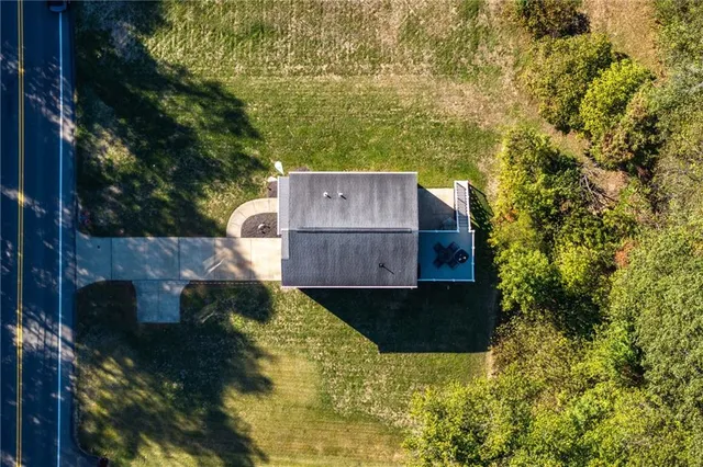 $320,000 | 5027 Thoms Run Road, Oakdale, PA 15071