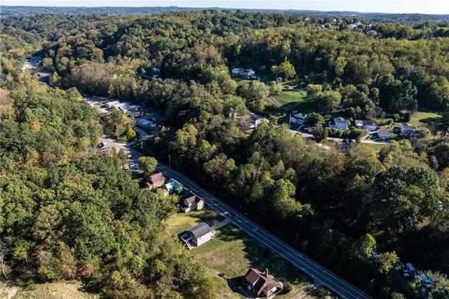 $320,000 | 5027 Thoms Run Road, Oakdale, PA 15071