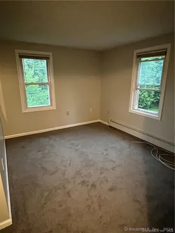 $1,675 | 62 Whiton Street, Windsor Locks, CT 06096