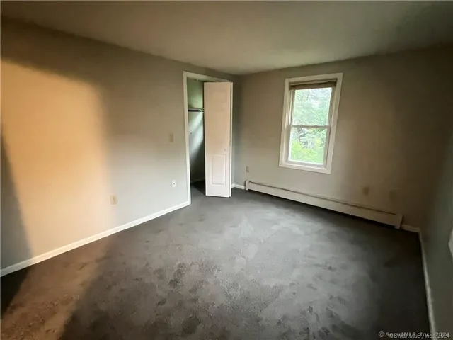 $1,675 | 62 Whiton Street, Windsor Locks, CT 06096