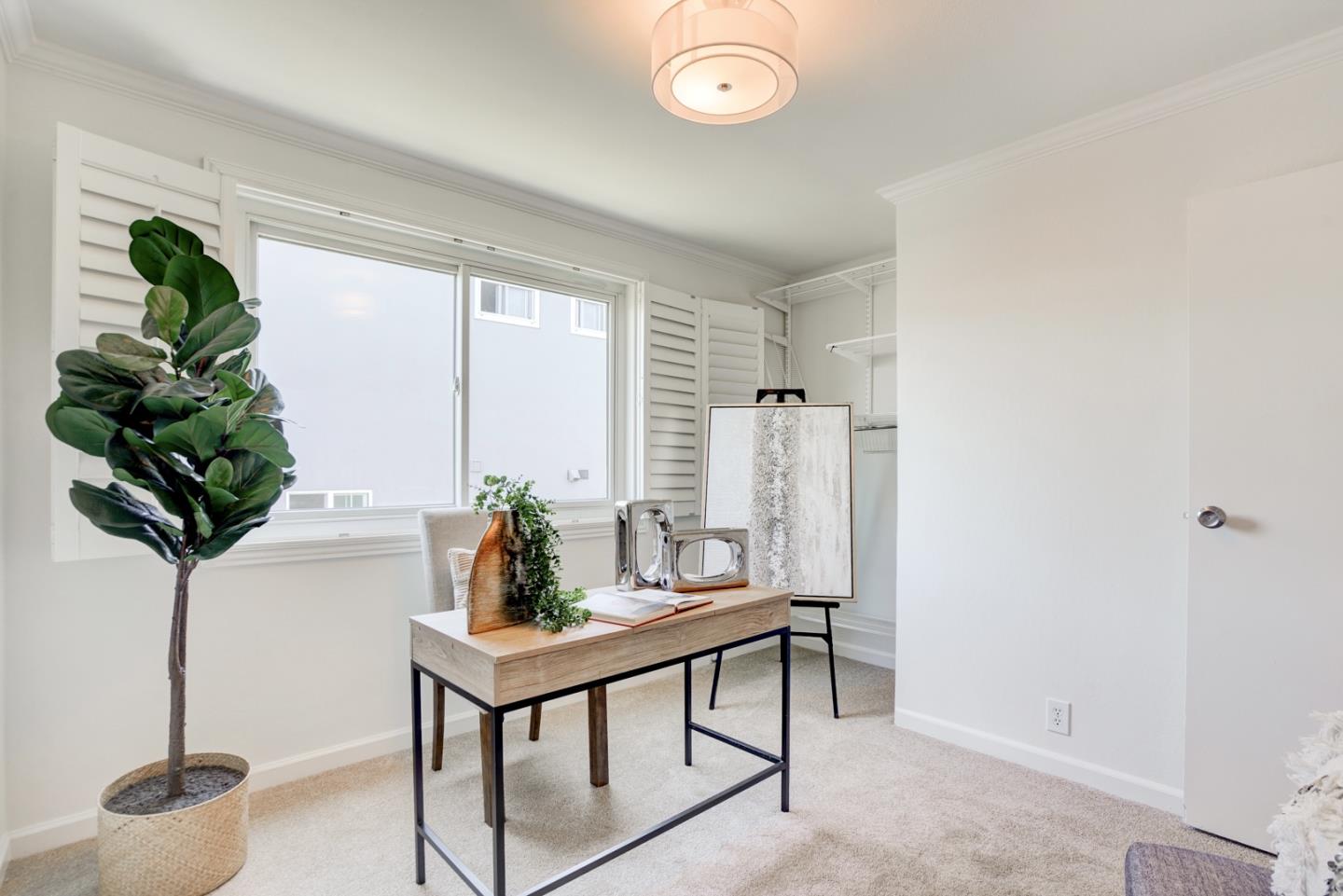 391 Imperial Drive Pacifica, CA 94044 - Photo 30 of 60 a living room with furniture
