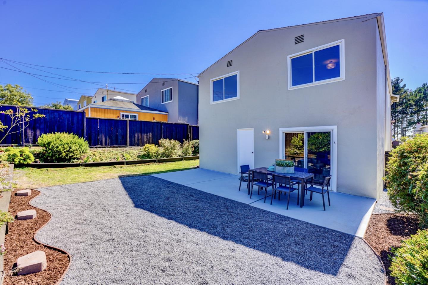 391 Imperial Drive Pacifica, CA 94044 - Photo 49 of 60 a view of a chairs and table in the patio