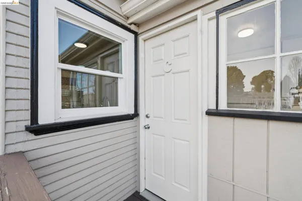 $3,000 | 2923 Wheeler Street, Unit C, Berkeley, CA 94705