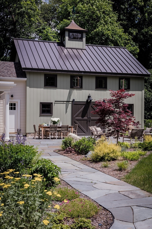 16 Pinecroft Road Weston, MA 02493 - Photo 2 of 22