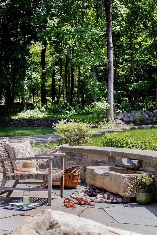 16 Pinecroft Road Weston, MA 02493 - Photo 4 of 22