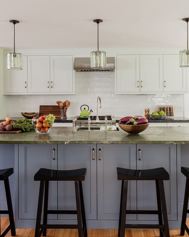 16 Pinecroft Road Weston, MA 02493 - Photo 8 of 22