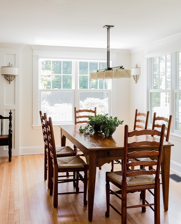 16 Pinecroft Road Weston, MA 02493 - Photo 9 of 22