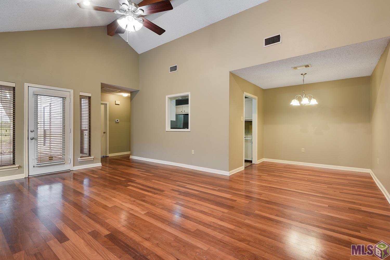 1516 Magnolia Ridge Drive Baton Rouge, LA 70816 - Photo 4 of 10
