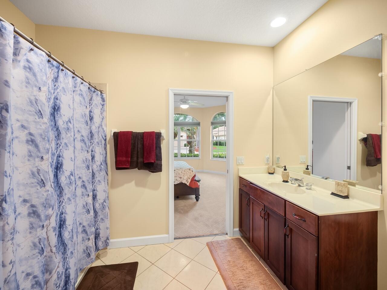8938 First Tee Road Port St. Lucie, FL 34986 - Photo 15 of 36 Second Bathroom