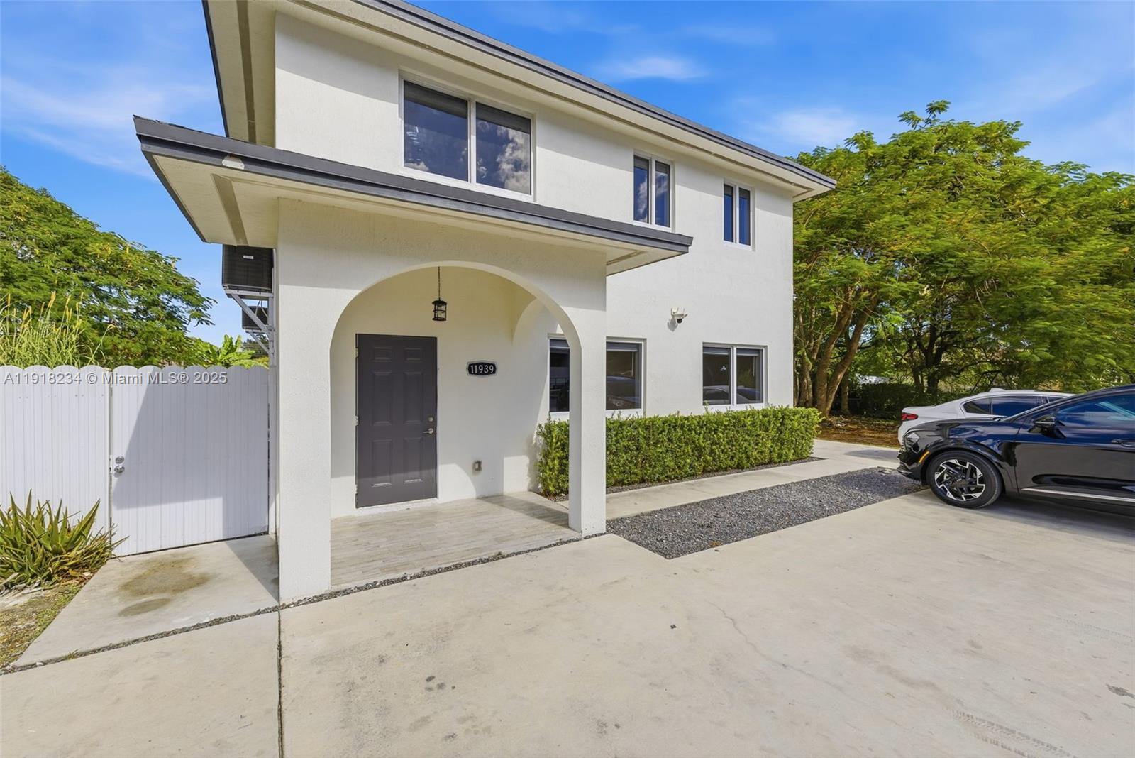 11939 Southwest 218th Street, Unit 1 Miami, FL 33170 - Photo 2 of 28