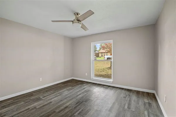 $2,300 | 4904 Watkins Drive, The Colony, TX 75056