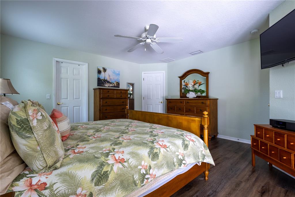 4730 Kiska Road North Port, FL 34288 - Photo 10 of 34 Gallery Image 10