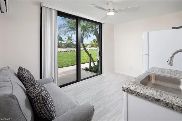 $20,000 | 10475 Gulf Shore Drive, Unit 115, Naples, FL 34108