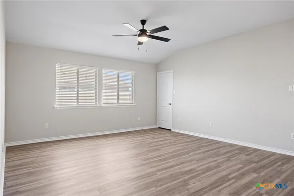 $384,900 | 5805 Fenton Lane, Belton, TX 76513