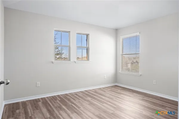 $384,900 | 5805 Fenton Lane, Belton, TX 76513