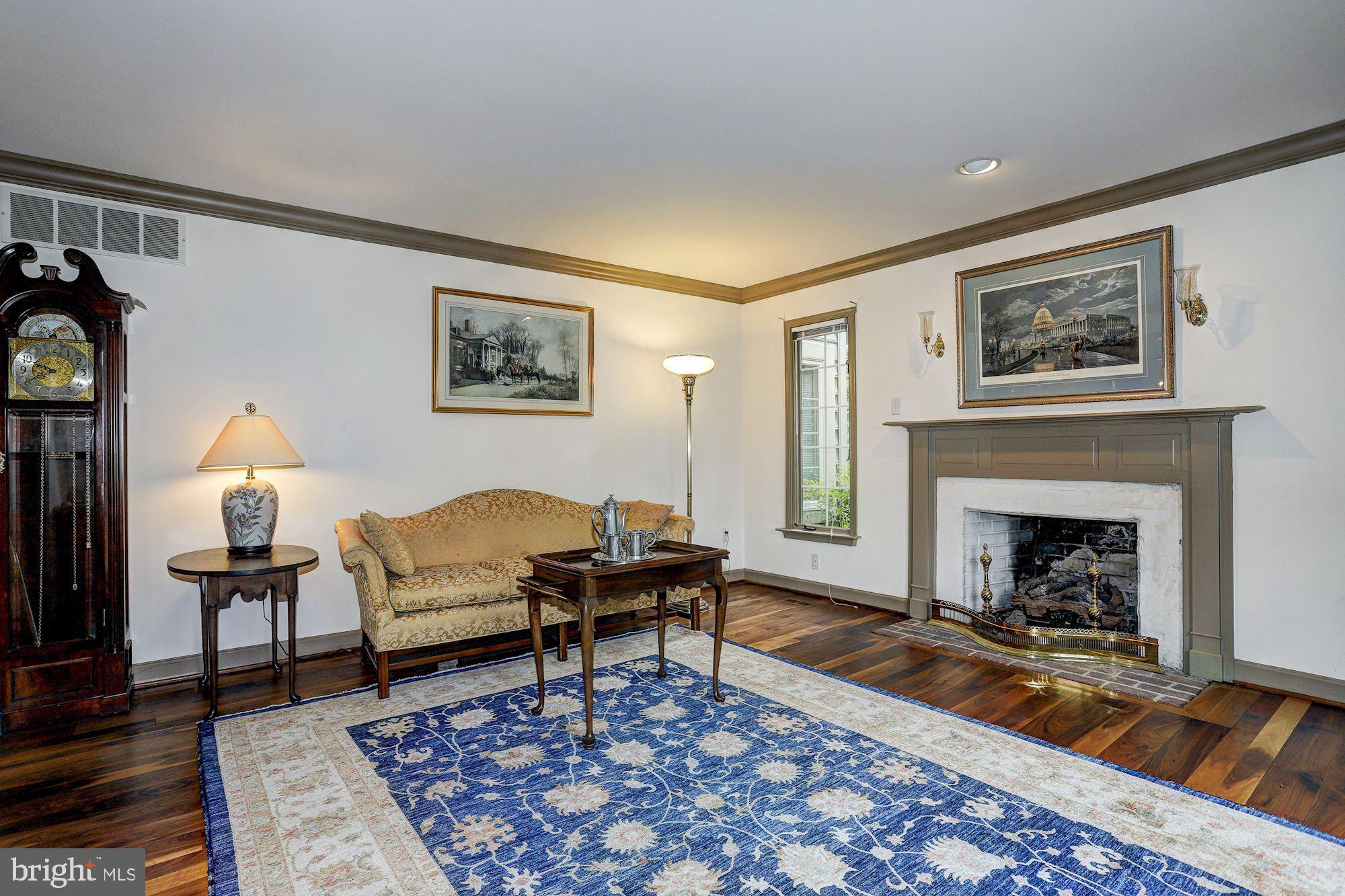 13915 Rover Mill Road West Friendship, MD 21794 - Photo 6 of 62 Living Room