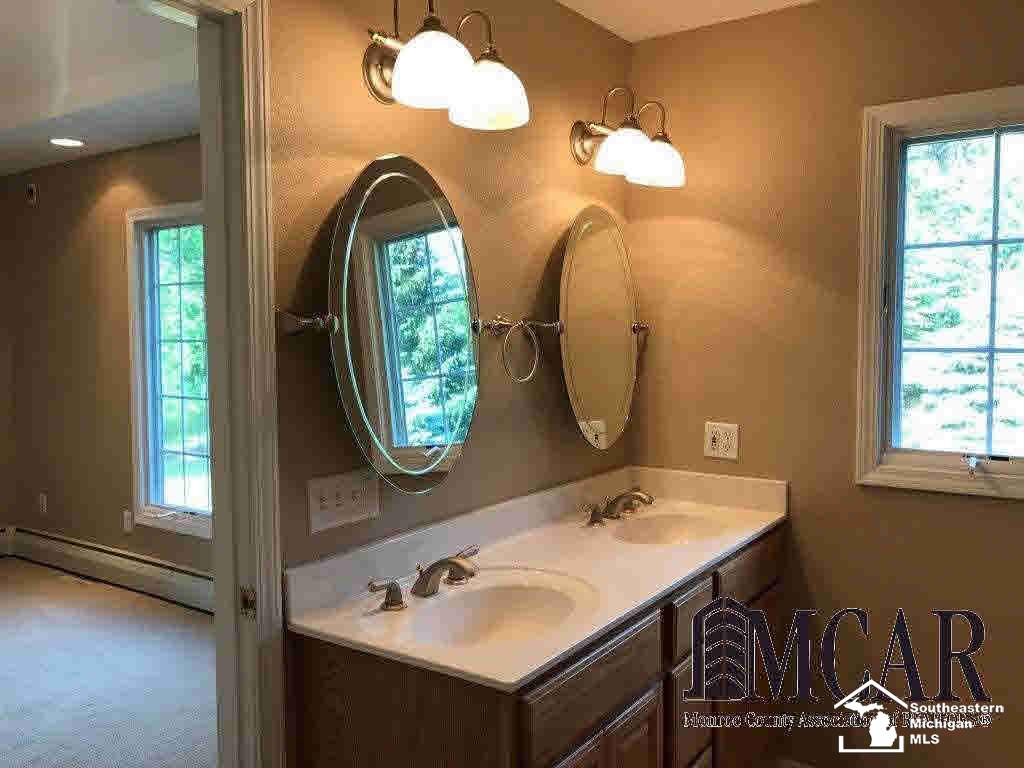8416 Covert Road Petersburg, MI 49270 - Photo 18 of 30 21311166-17.JPG