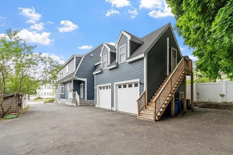 $899,000 | 10 Swan Street, Lawrence, MA 01841