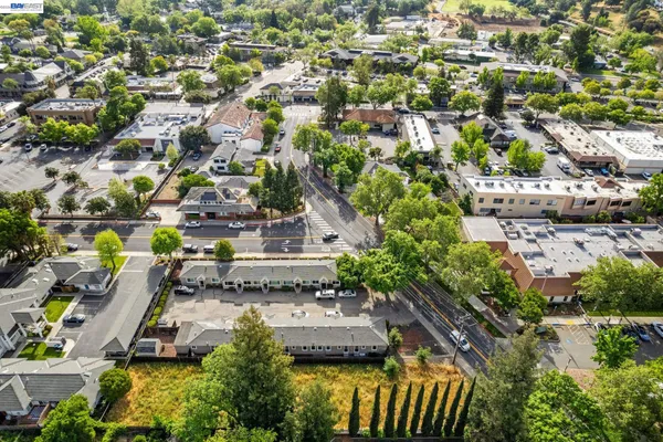 $4,095,000 | 187 Old Bernal Avenue, Pleasanton, CA 94566