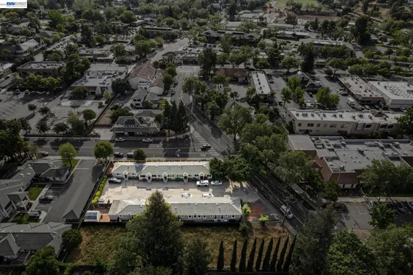 $4,095,000 | 187 Old Bernal Avenue, Pleasanton, CA 94566