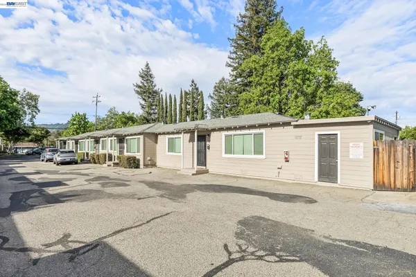 $4,095,000 | 187 Old Bernal Avenue, Pleasanton, CA 94566