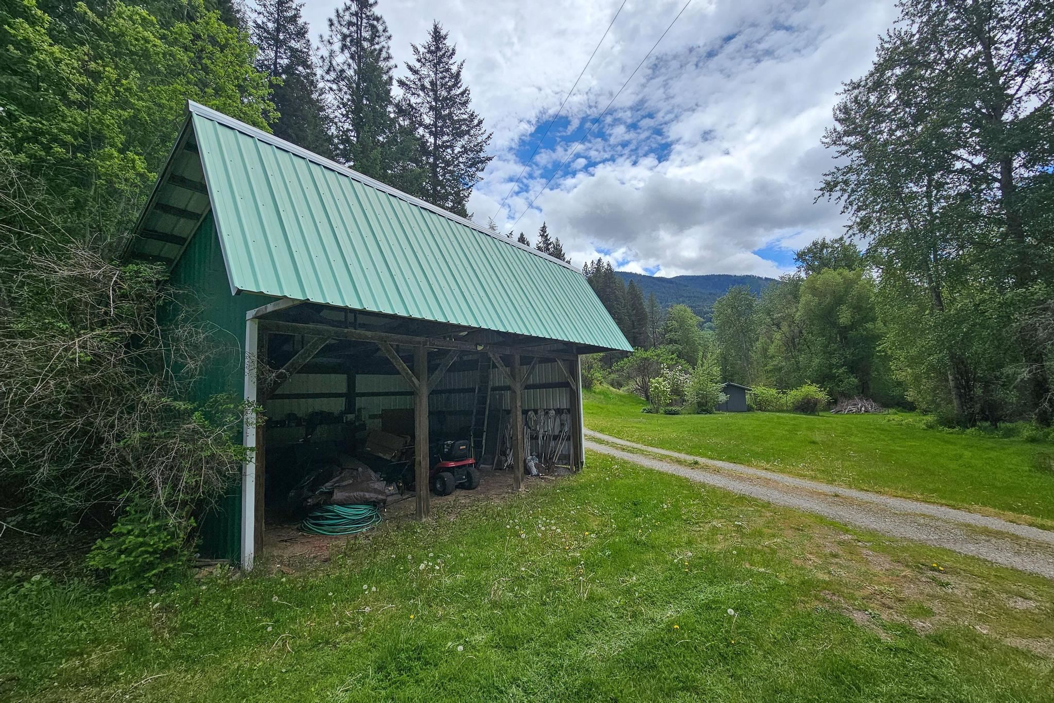 940 Aladdin Road Colville, WA 99114 - Photo 6 of 34