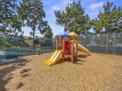 $700,000 | 3825 Caminito Litoral, Unit 212, San Diego, CA 92107