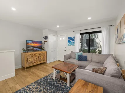 $700,000 | 3825 Caminito Litoral, Unit 212, San Diego, CA 92107