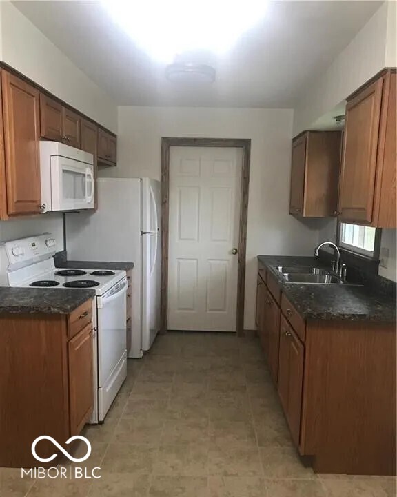 5708 West Hensler Road Hanover, IN 47243 - Photo 2 of 4