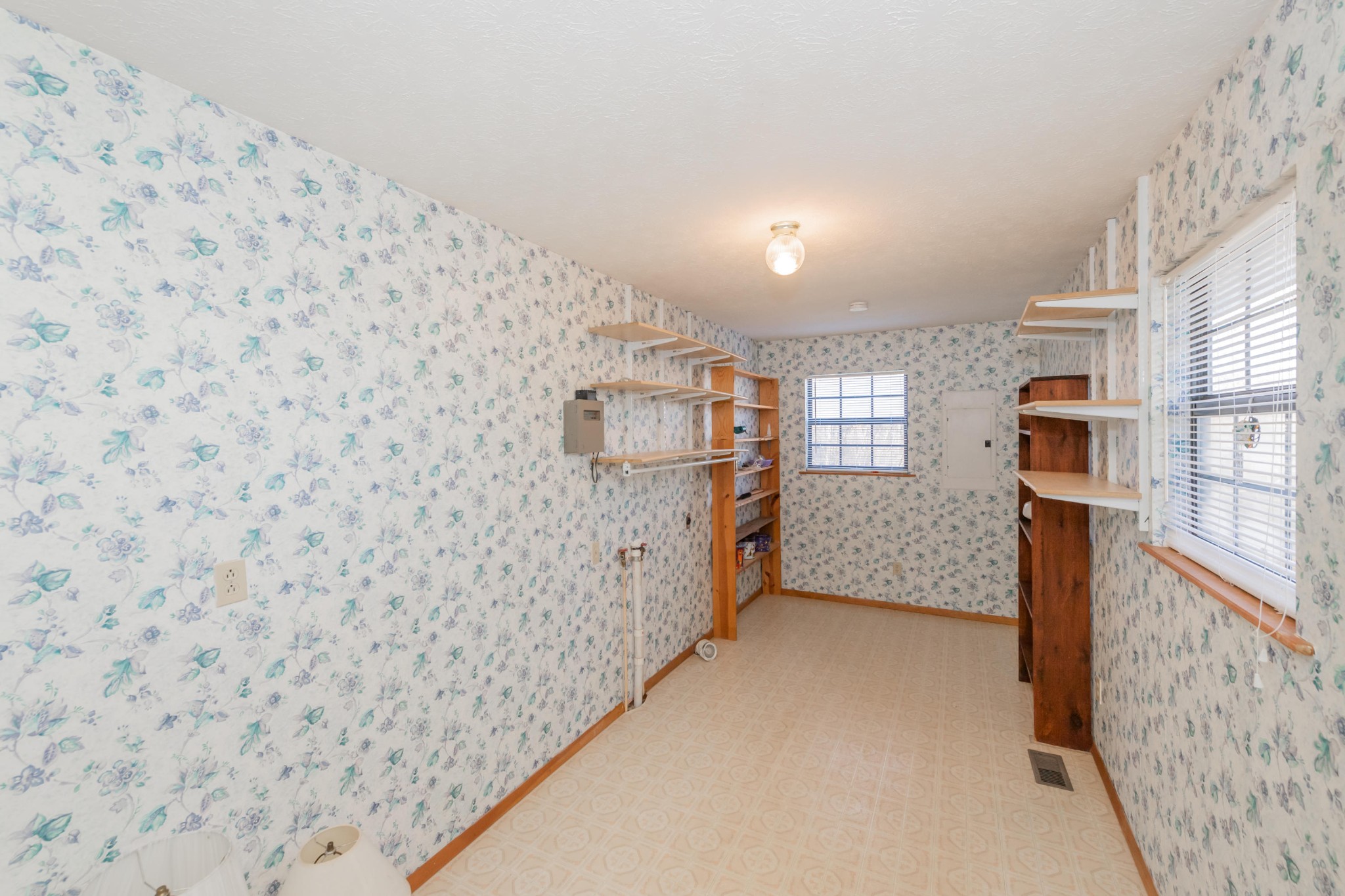 310 Mc Kinney Road Harriman, TN 37748 - Photo 12 of 15 Gallery Image 12