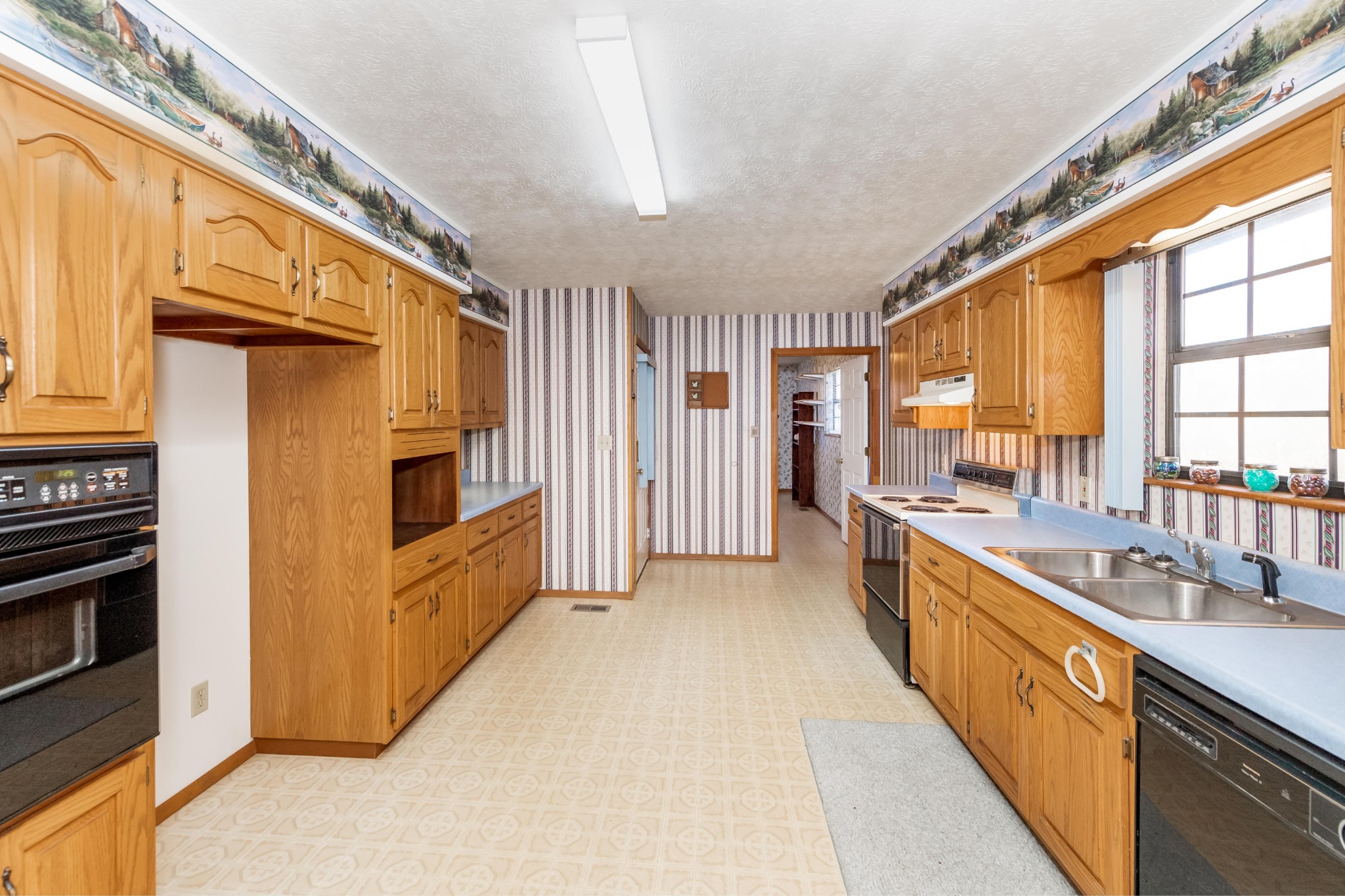 310 Mc Kinney Road Harriman, TN 37748 - Photo 4 of 15 Gallery Image 4