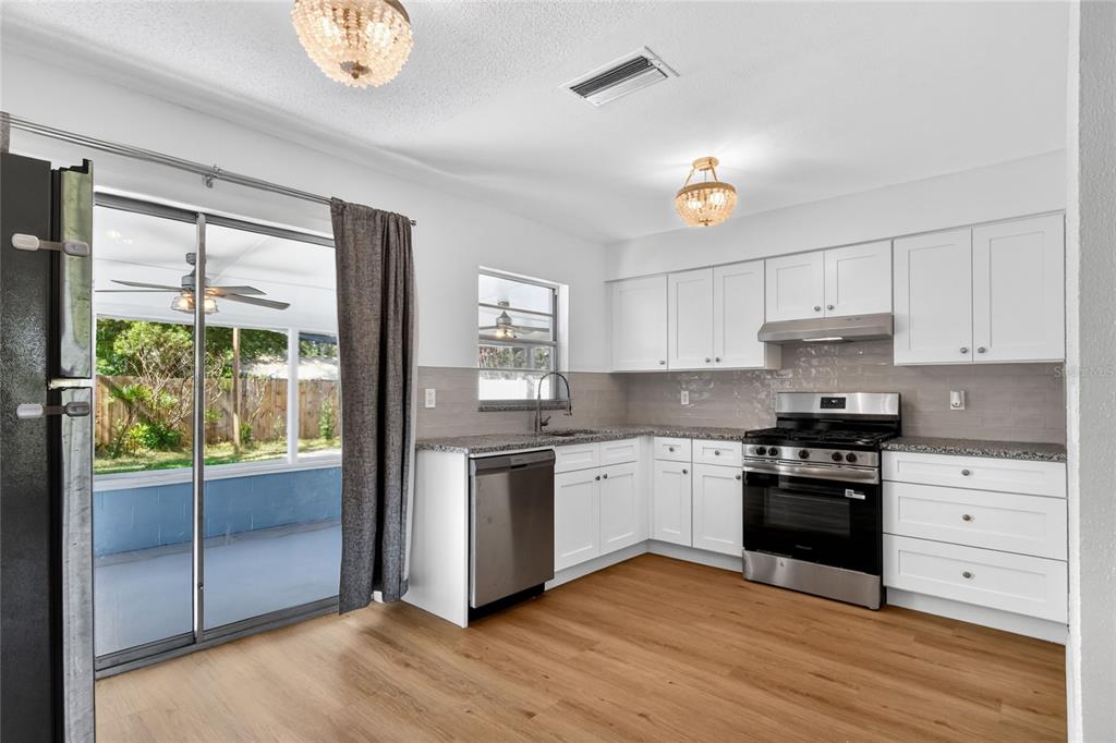205 Lentz Road Brandon, FL 33510 - Photo 10 of 46