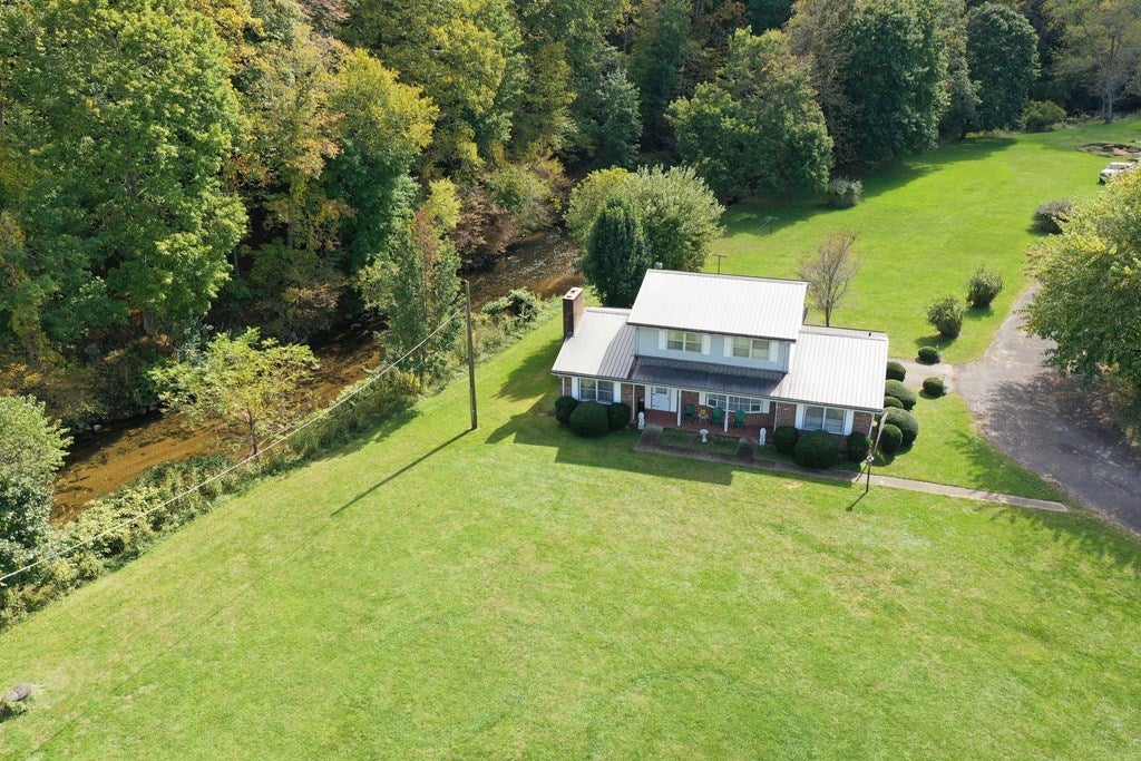 427 Cliffview Road Galax, VA 24333 - Photo 13 of 33 Gallery Image 13