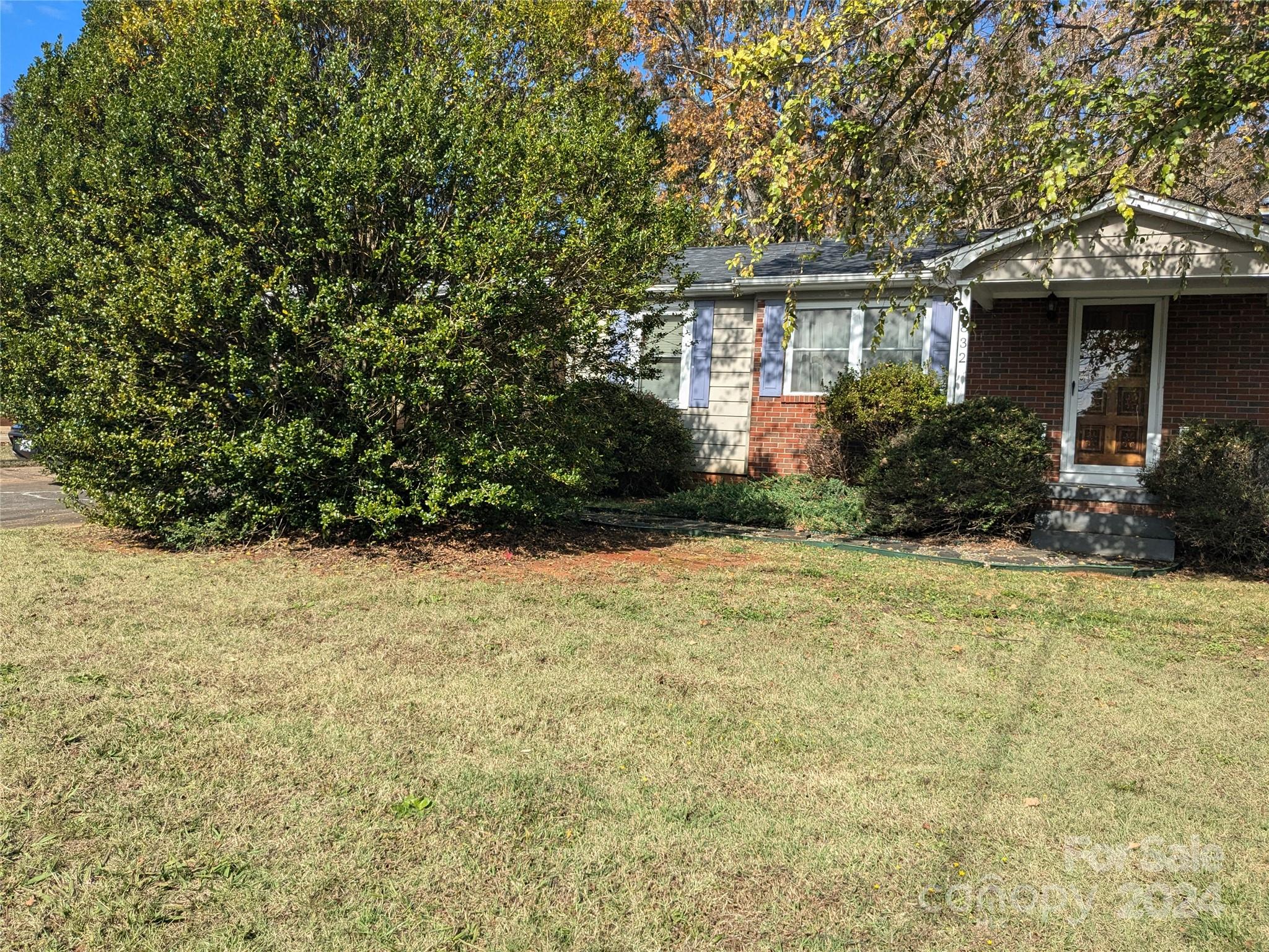 1832 Noah Path Conover, NC 28613 - Photo 2 of 38 Gallery Image 2