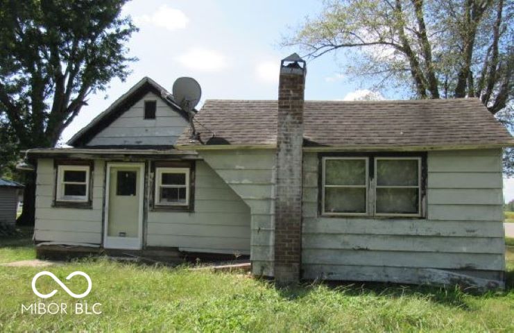 10499 North Baldwin Street Rosedale, IN 47874 - Photo 2 of 16 Gallery Image 2
