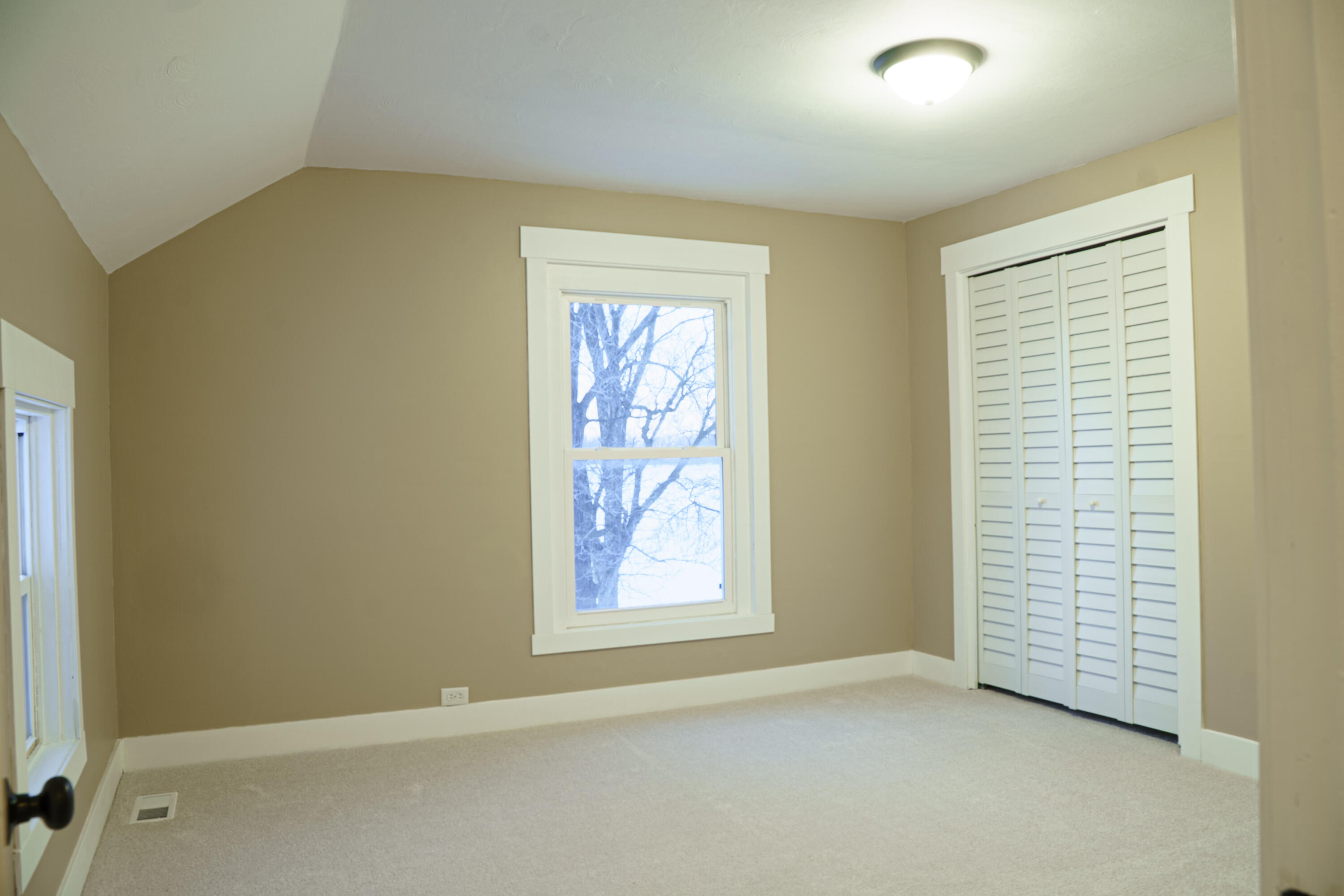 6005 North Messer Road Freeport, MI 49325 - Photo 16 of 31 freeport house-17